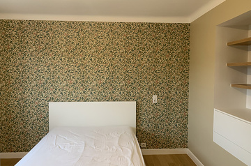 Rénovation de papier peint dans une chambre à Sautron Rénovation de papier peint dans une chambre à Sautron