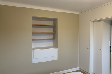 Rénovation de papier peint dans une chambre à Sautron